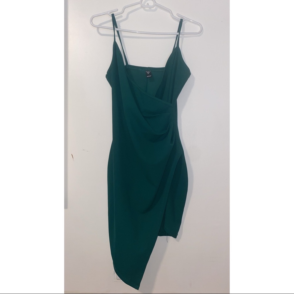 Green short dress